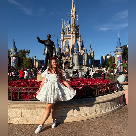 Selkie Pastel Floral Dress with Puff Sleeves - Picture 2 of 7